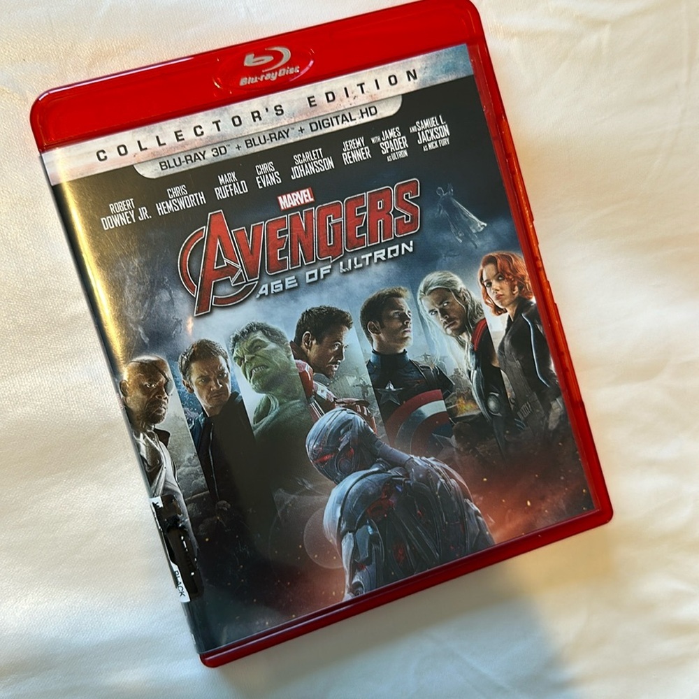 Avengers Marvel Blue Ray and 3D disk Movie